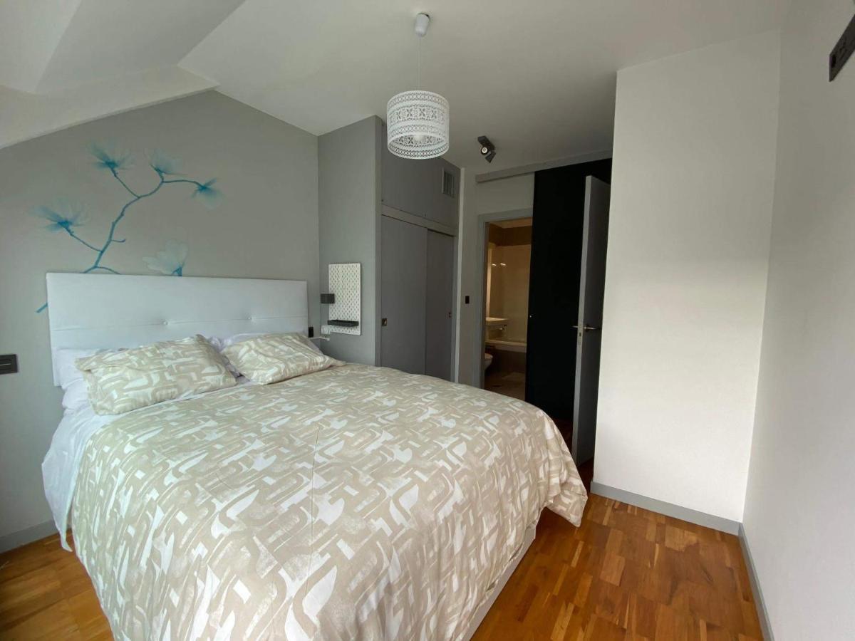 Appartamento Penthouse With Terrace And Views Near Oza'S Beach La Coruña Esterno foto