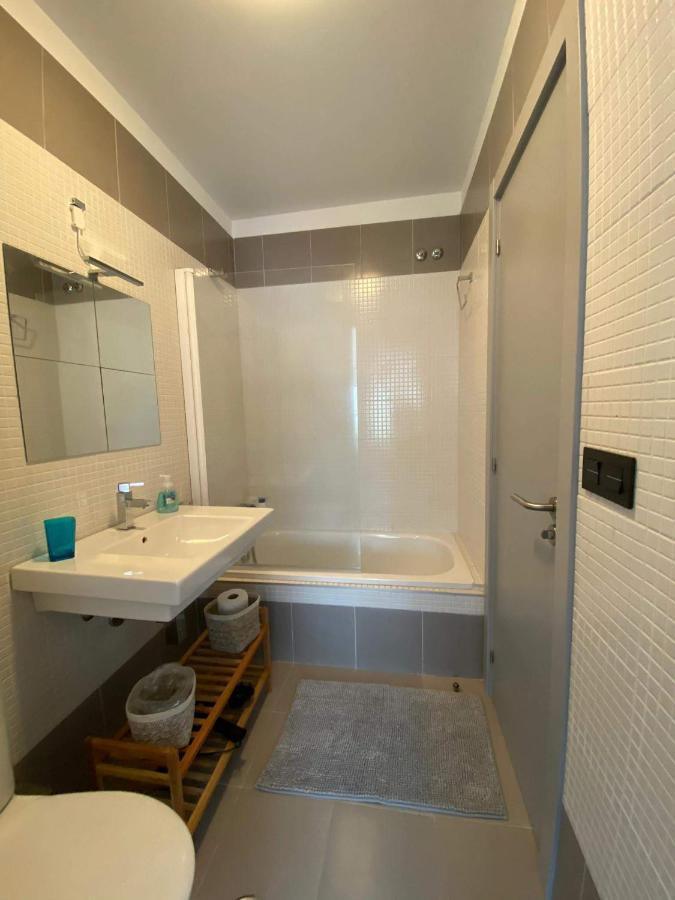 Appartamento Penthouse With Terrace And Views Near Oza'S Beach La Coruña Esterno foto